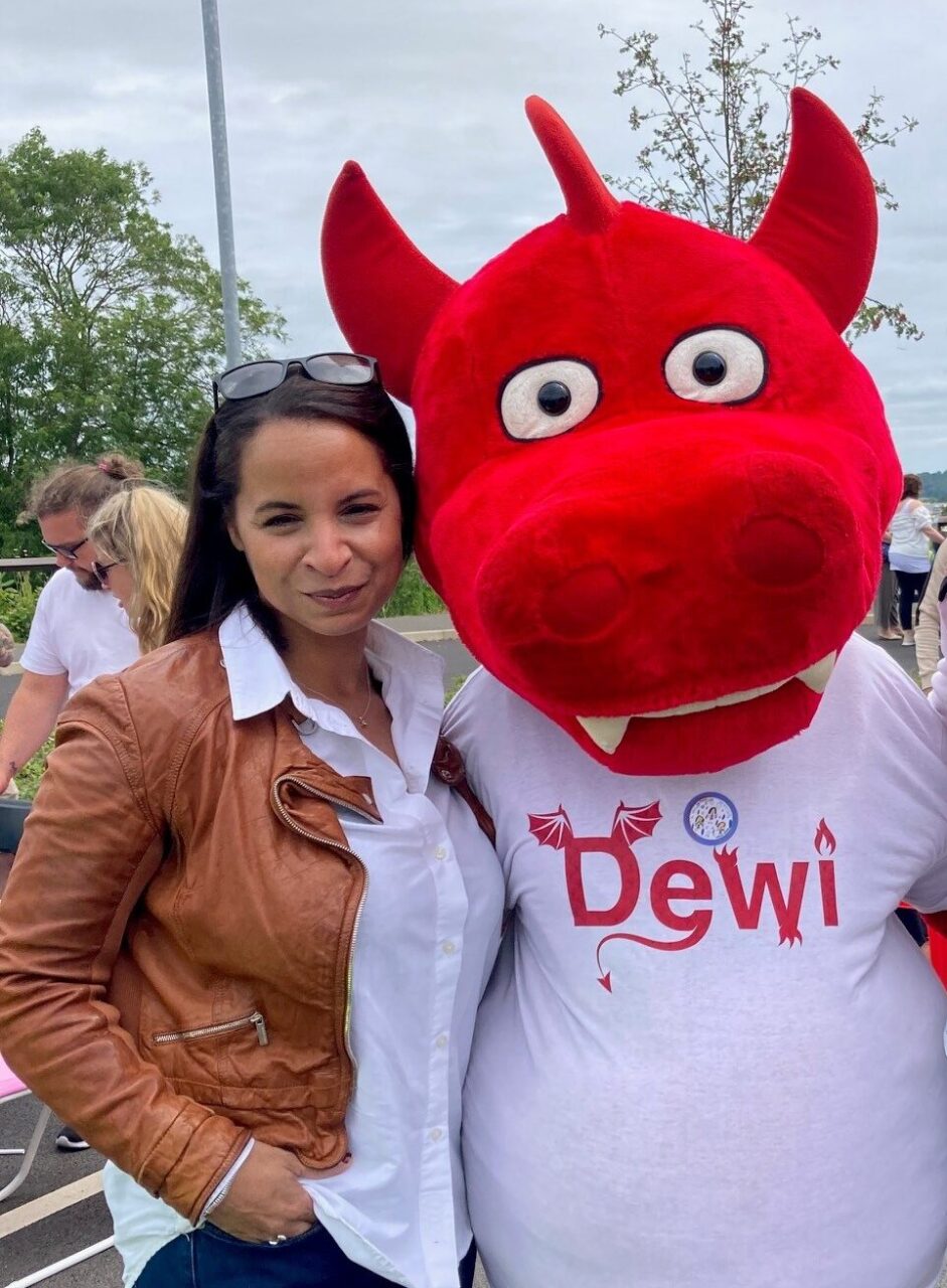 Picture of Police & Crime Commissioner, Emma Wools with the Chief Constable of South Wales Police and Dewi the Dragon.